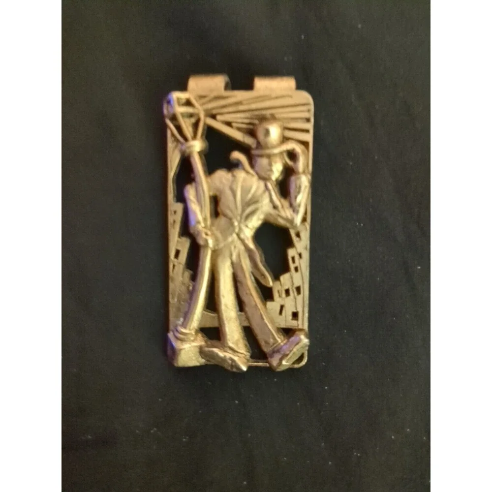 Vintage Money Clip Drunk and the Light Pole